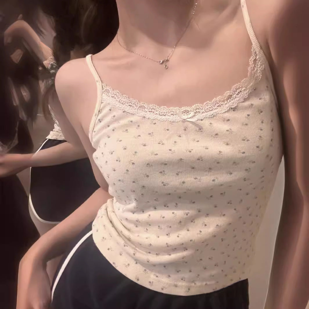 U-neck Floral Short Sleeved Top
