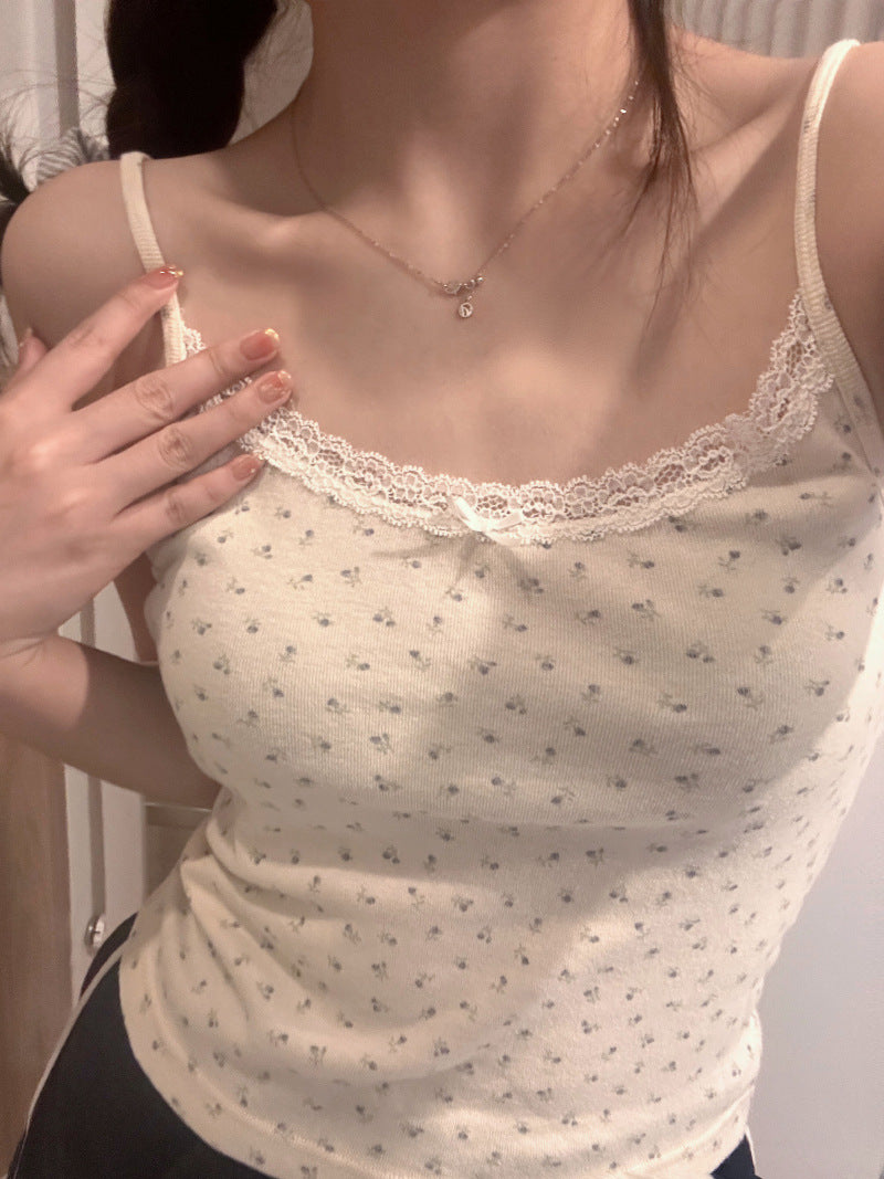 U-neck Floral Short Sleeved Top