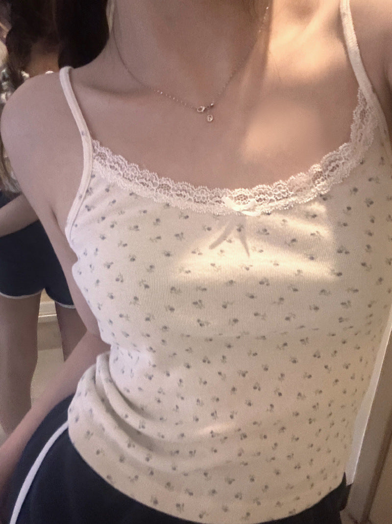 U-neck Floral Short Sleeved Top